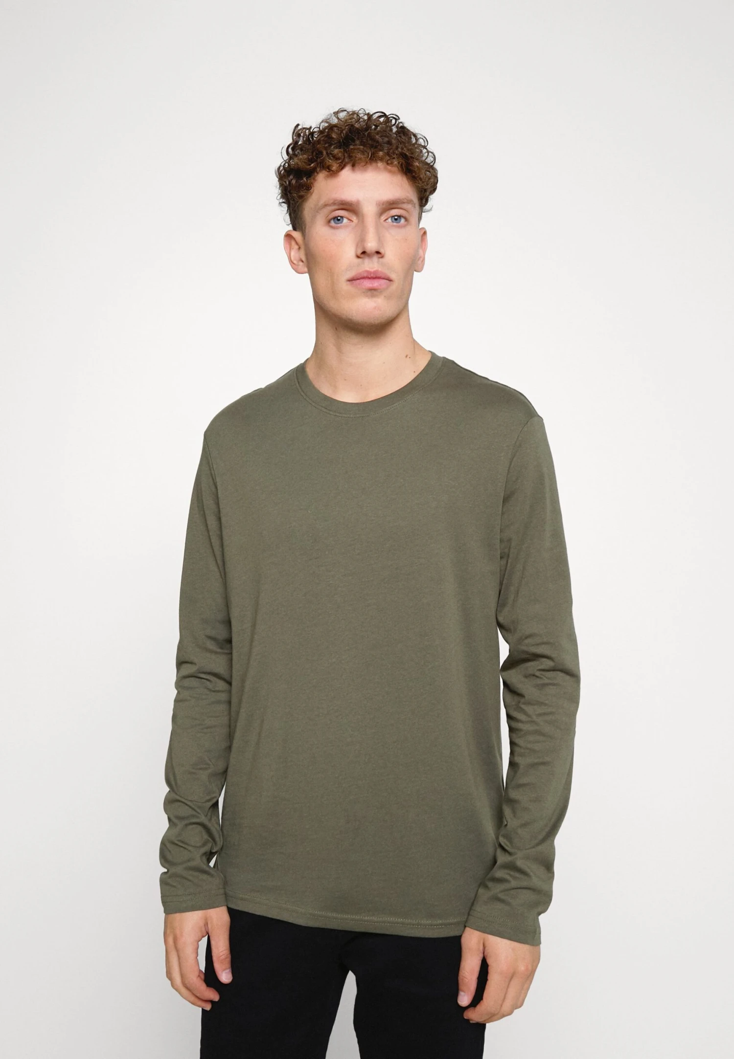 5 Pack - Longsleeve - Blue/White/Beige/Olive Pier One 5 Pack - Longsleeve - Blue/White/Beige/Olive -Pier One 005509f4995c4cfe81921683258f650e scaled