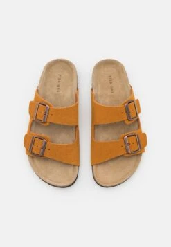 Pier One Leather Unisex - Pantoffels - Cognac 5 Pier One Leather Unisex - Pantoffels - Cognac -Pier One 0a90b3f5ba3a4e3880ec5567c19f8d23