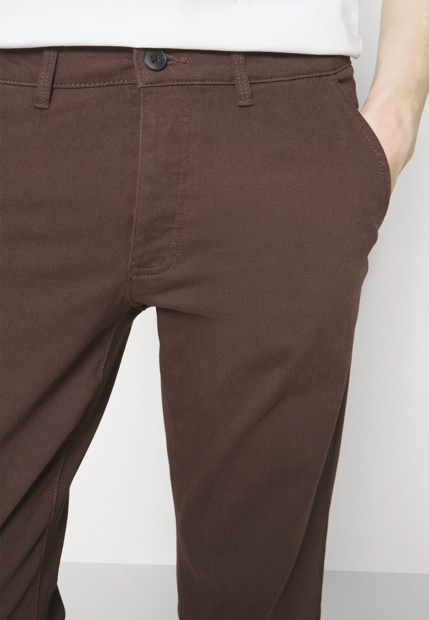 Chino - Dark Brown Pier One Chino - Dark Brown -Pier One 14a3817511584a53aef75e06eb0d9f10 scaled