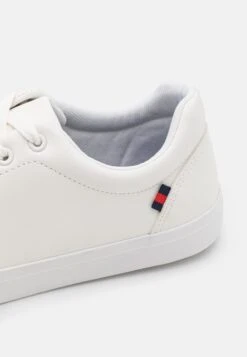 Pier One Unisex - Sneakers Laag - White 7 Pier One Unisex - Sneakers Laag - White -Pier One 1e08045fec014ab382da64da74b462a7