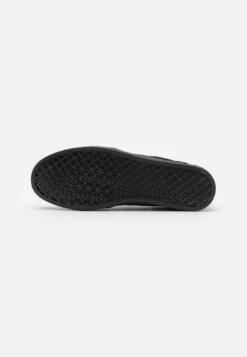 Pier One Unisex - Sneakers Laag - Black 6 Pier One Unisex - Sneakers Laag - Black -Pier One 1e2ef94bb75d4d7ea7419bd2ed4c0806