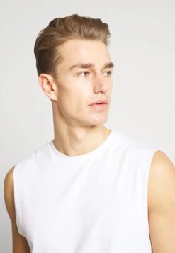 Pier One 3 Pack - T-Shirt Basic - Grey/White/Black 7 Pier One 3 Pack - T-Shirt Basic - Grey/White/Black -Pier One 21dde7acbf5b42698638ca153e5020d5