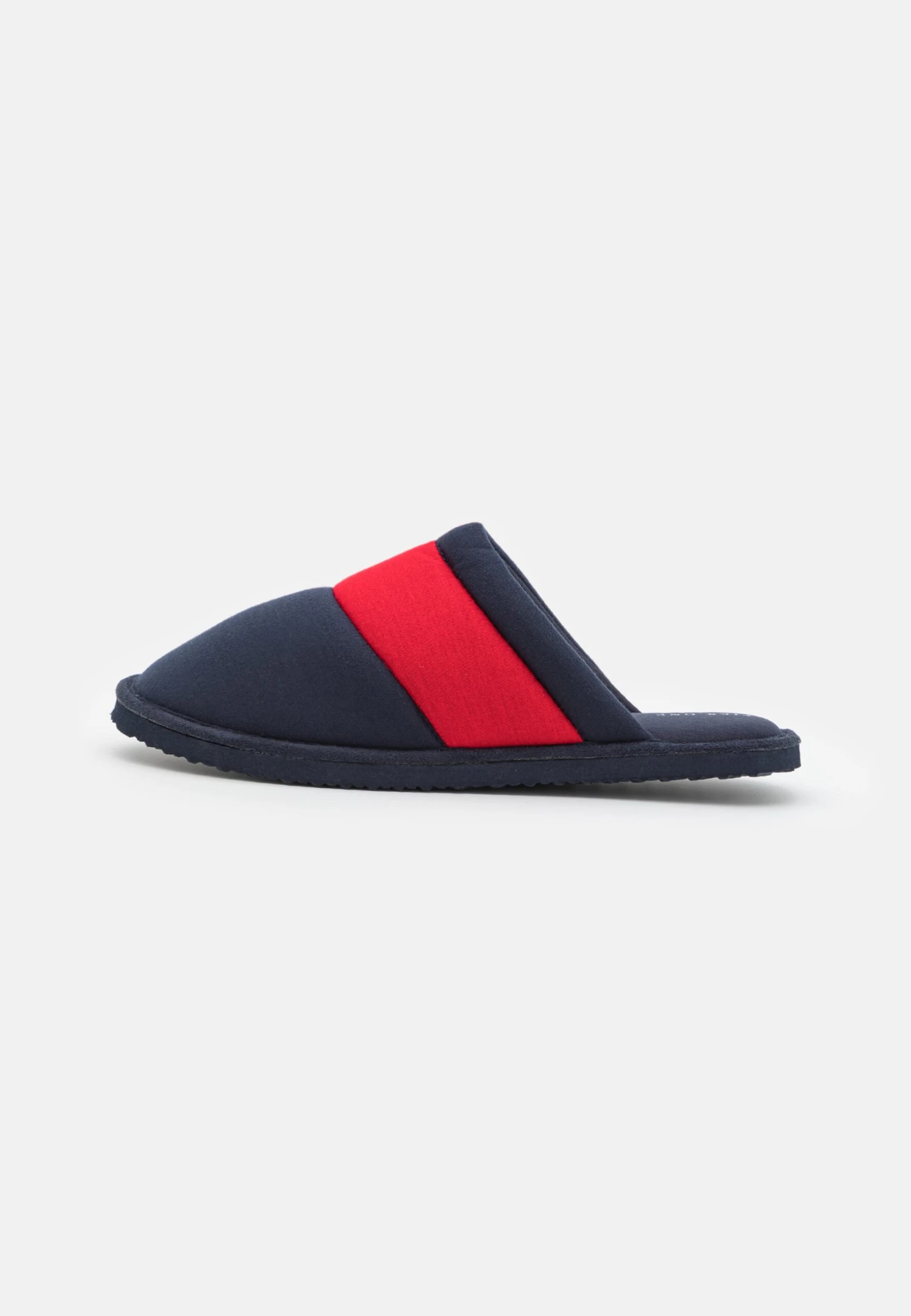 Unisex - Pantoffels - Dark Blue/Red Pier One Unisex - Pantoffels - Dark Blue/Red -Pier One 235bd992fafa4c2c861f165a2a5d1e04 scaled