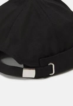 Pier One Muts - Black -Pier One 242bb431518647b4b9c15b1330b4a861