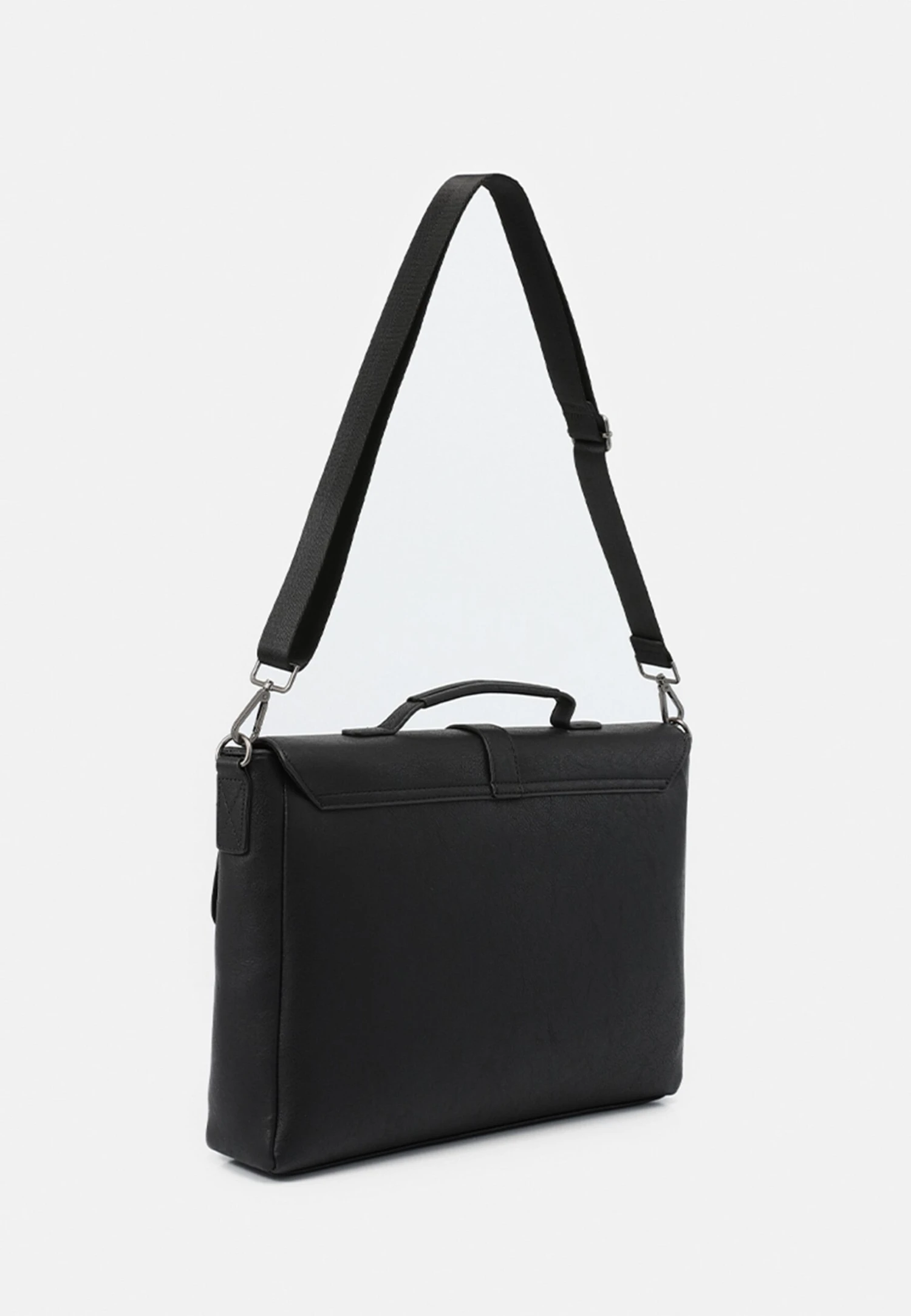 Aktetas - 802 - Black Pier One Aktetas - 802 - Black -Pier One 269242d5fb54477cb06294b451f718ba scaled