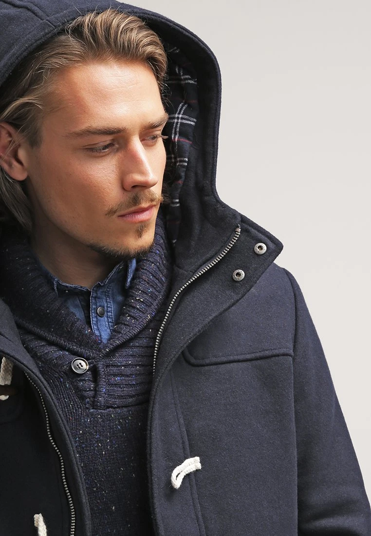 Halflange Jas - Navy Pier One Halflange Jas - Navy -Pier One 39fc34304bfd4cb98c88dbc8fb72bf47