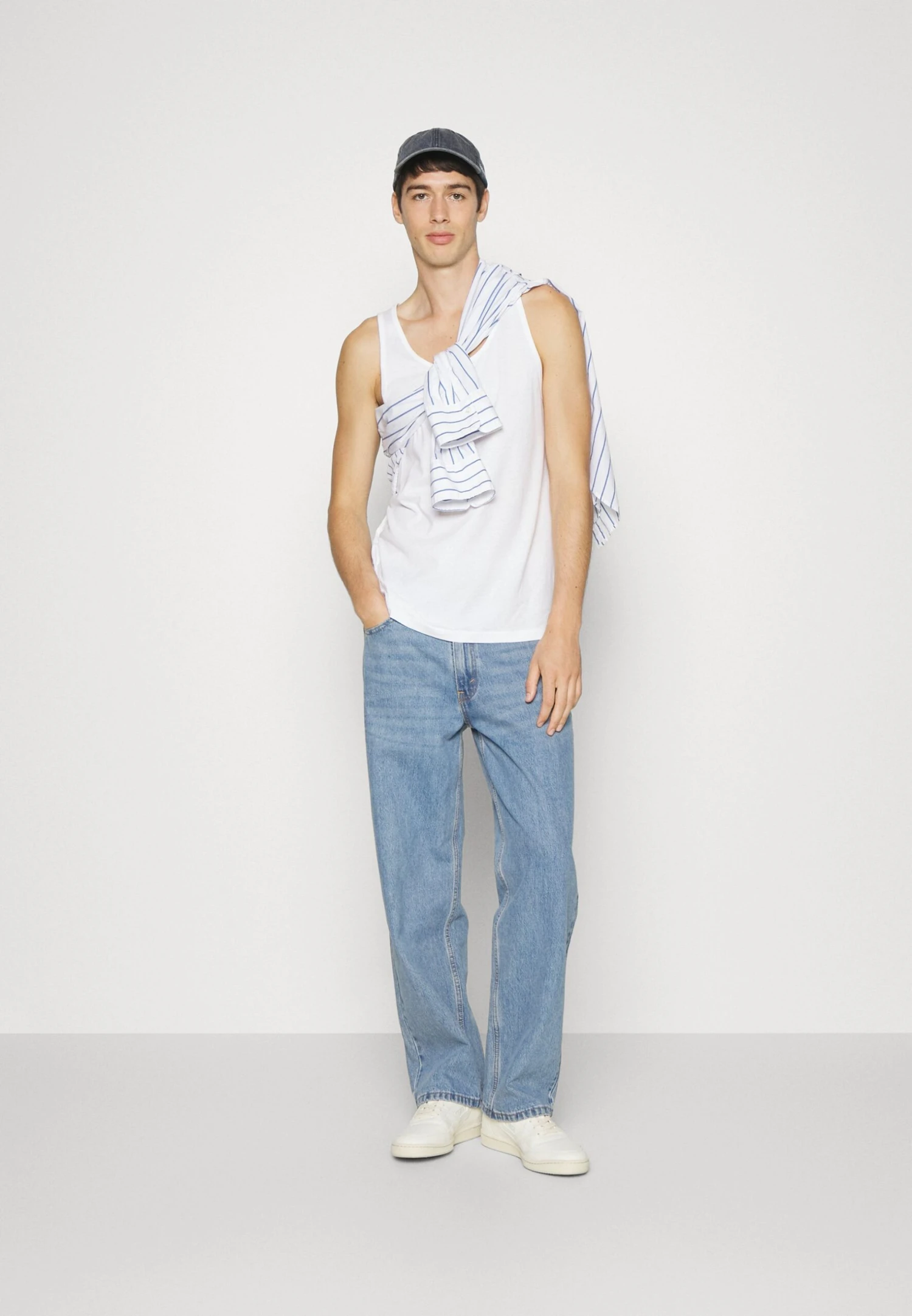 5Pack - Top - White Pier One 5Pack - Top - White -Pier One 421a054fad464fb2ac97897e006174e5 scaled