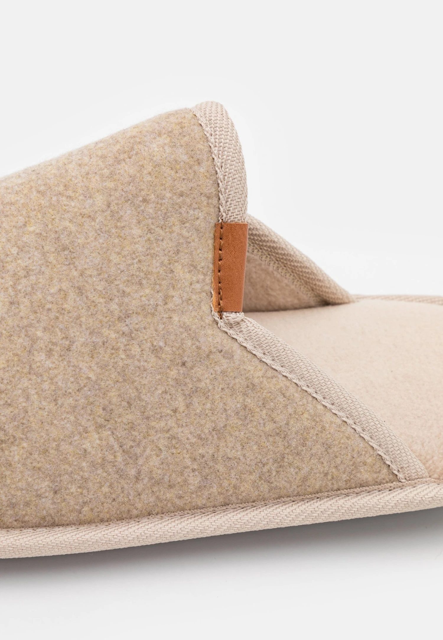 Pantoffels - Beige Pier One Pantoffels - Beige -Pier One 4bb8e183218649be8d160cd154643fa0 scaled