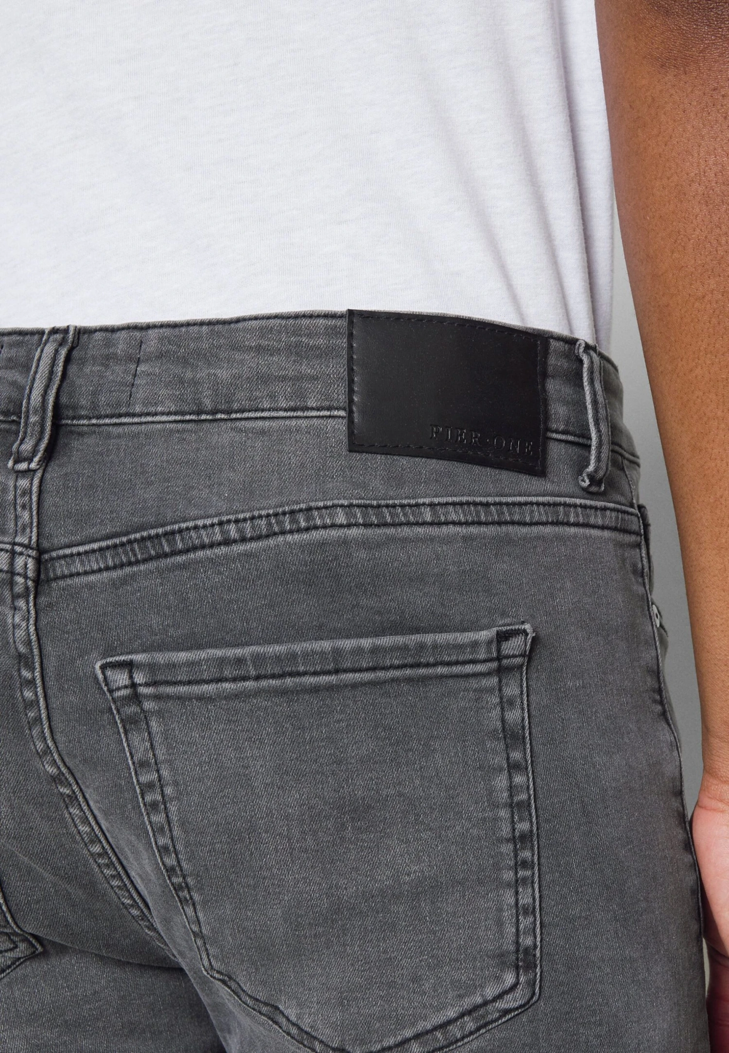 Straight Leg Jeans - Grey Pier One Straight Leg Jeans - Grey -Pier One 4c6420e394df46488021caf95d5c1f3a scaled