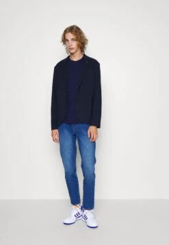 Pier One Blazer - Dark Blue 3 Pier One Blazer - Dark Blue -Pier One 55baff08ab7247bdbffa632e42bc304e