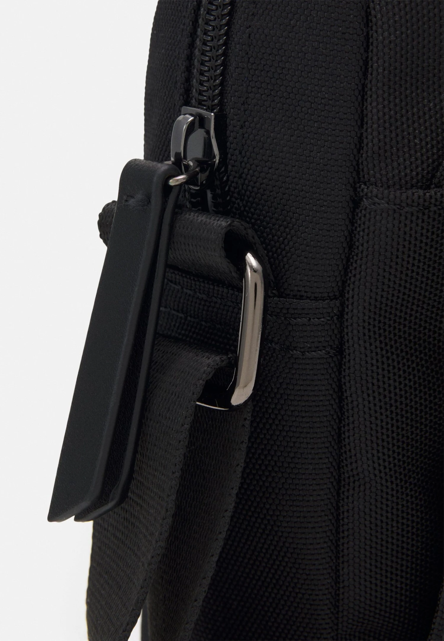 Unisex - Schoudertas - Black Pier One Unisex - Schoudertas - Black -Pier One 6015a635267a4538aeda73eaf2b65393 scaled