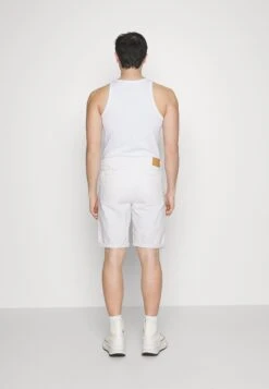 Pier One Colored Twill White Denim - Jeansshort - White Denim 4 Pier One Colored Twill White Denim - Jeansshort - White Denim -Pier One 6fb902e0dcfa488a9a60ba7e359e011c