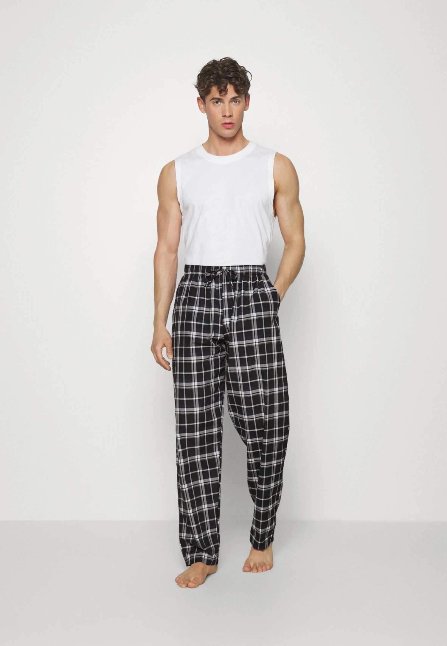 2 Pack - Pyjamabroek -Dark Blue Pier One 2 Pack - Pyjamabroek -Dark Blue -Pier One 8b384dadf98740faa41684359c2da6b9 scaled