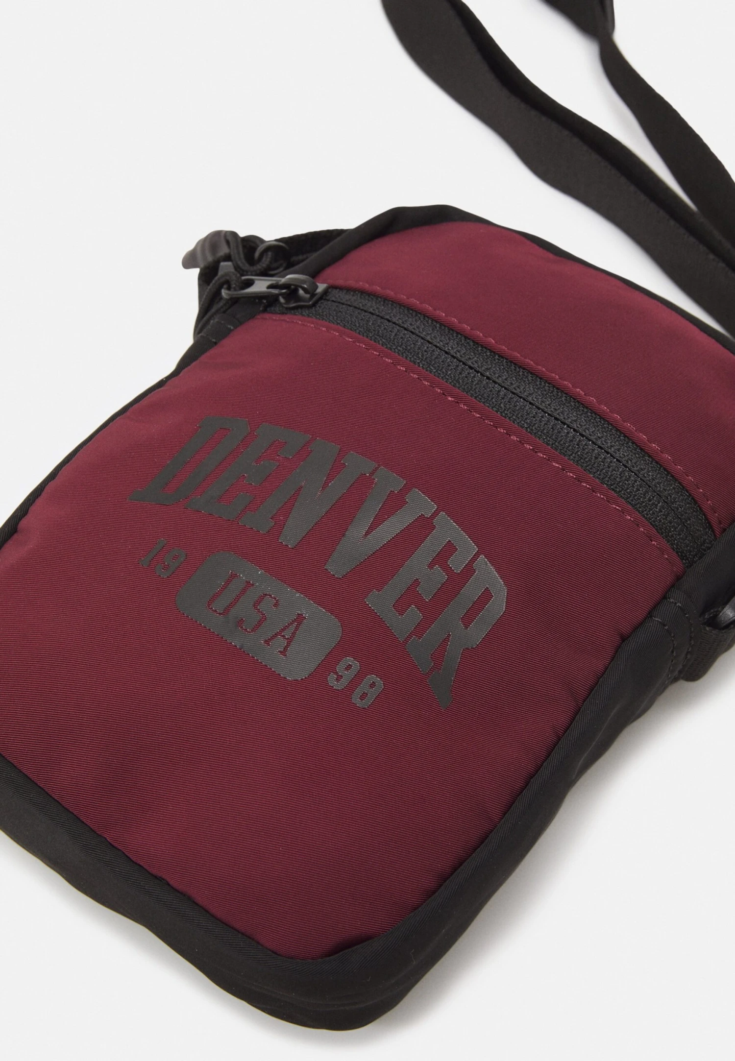 Schoudertas - Dark Red Pier One Schoudertas - Dark Red -Pier One 8c9969e5df554a22979dabcecdbc3a48 scaled