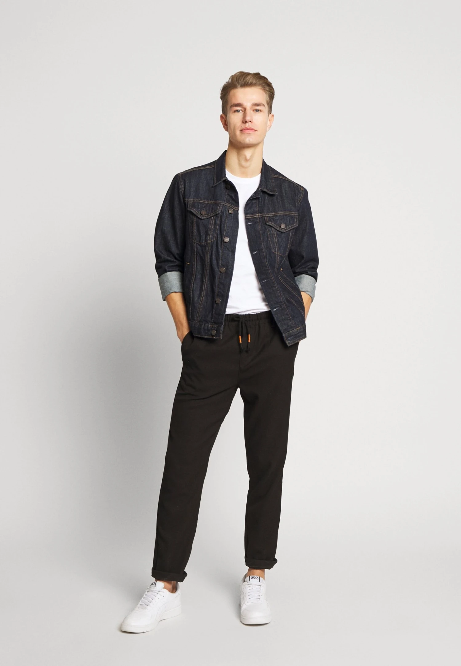 3 Pack - T-Shirt Basic - Grey/White/Black Pier One 3 Pack - T-Shirt Basic - Grey/White/Black -Pier One a5cc2b5060664a71a6d87f203e3f79c9 scaled