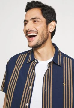 Pier One 5 Pack - T-Shirt Basic - White/Black/Bordeaux -Pier One ad1e5f105df94e638daafdd57d29d49c