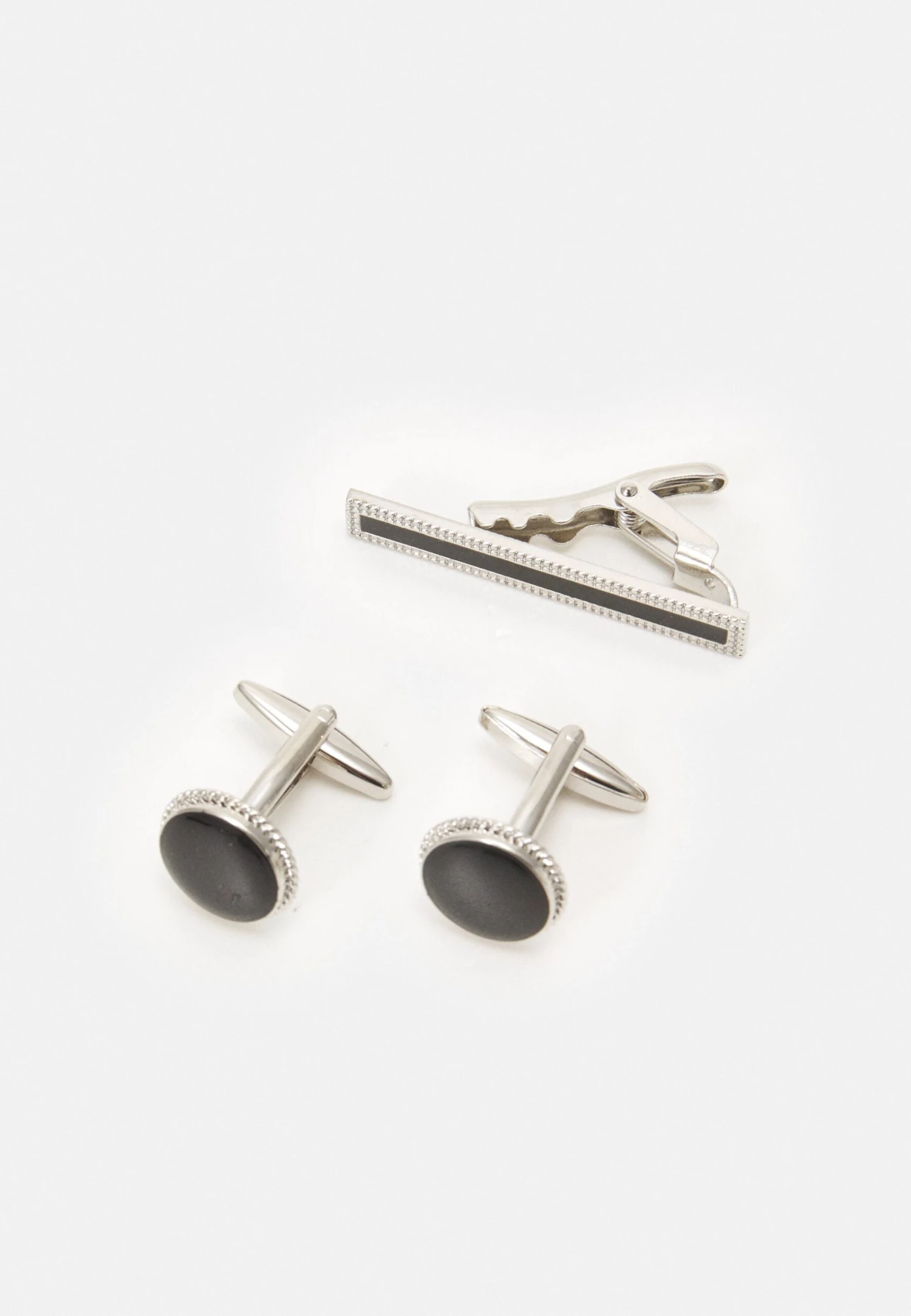 Set - Pochet - Black/Silver-Coloured Pier One Set - Pochet - Black/Silver-Coloured -Pier One af718bb6ea53446385ba8c5b356de5e5 scaled