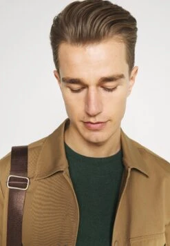 Pier One Basic Crewneck - Trui - Mottled Dark Green 5 Pier One Basic Crewneck - Trui - Mottled Dark Green -Pier One c4a75157027844b18a449c0bf30f39e5