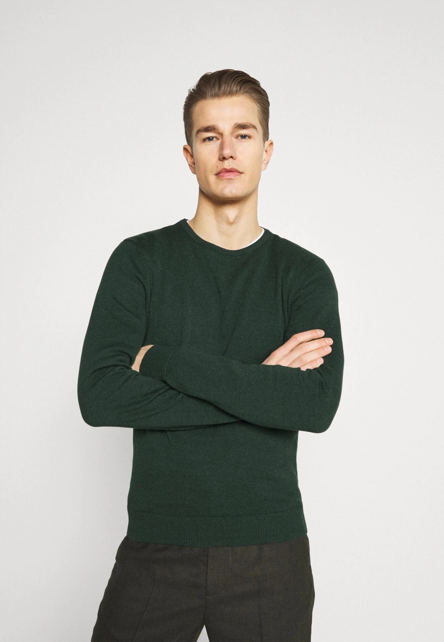 Basic Crewneck - Trui - Mottled Dark Green Pier One Basic Crewneck - Trui - Mottled Dark Green -Pier One c661d1e3c864447eb509c2e31c6d4022 scaled