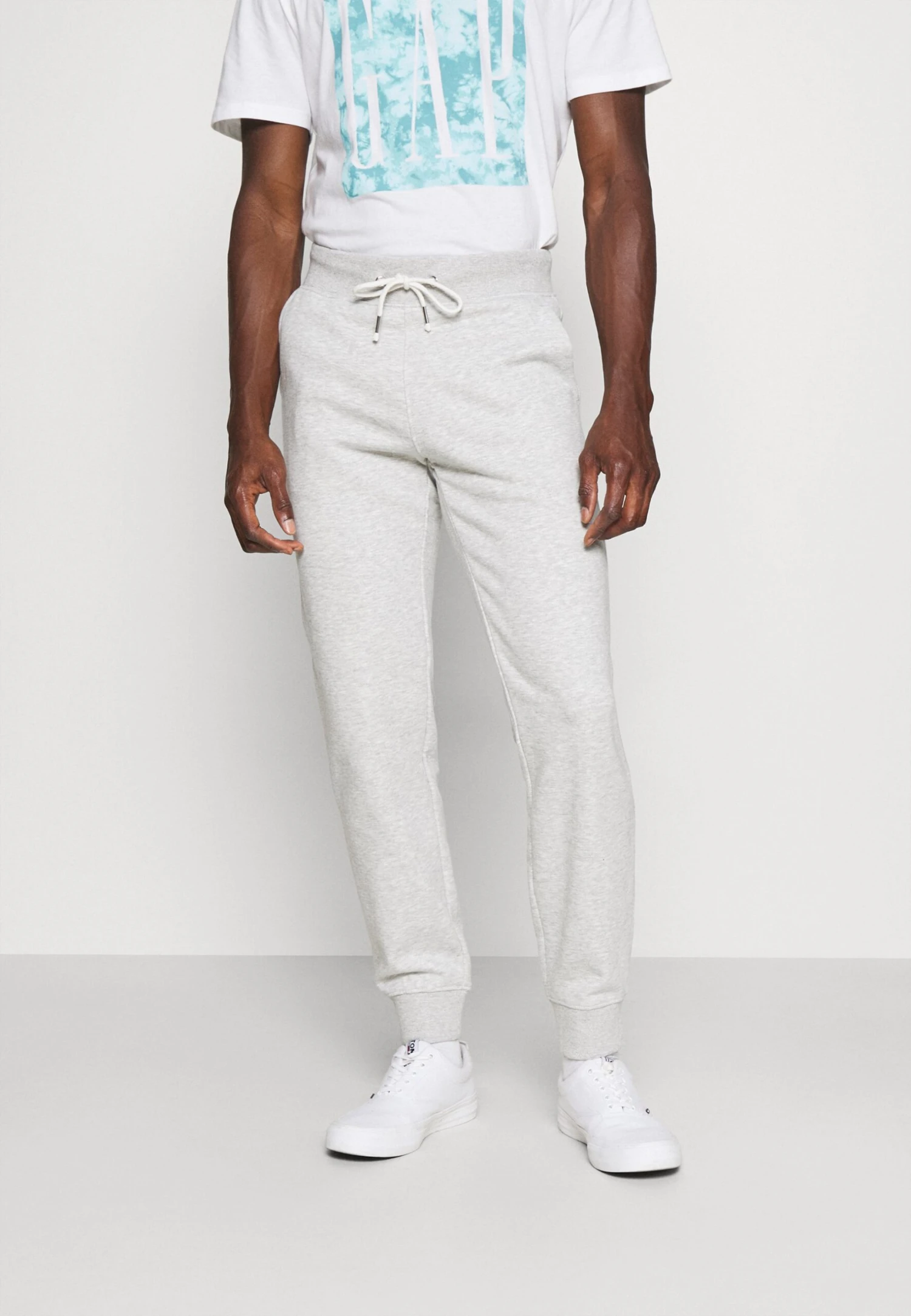 3 Pack - Trainingsbroek - Mottled Light Grey/Mottled Dark Blue/Black Pier One 3 Pack - Trainingsbroek - Mottled Light Grey/Mottled Dark Blue/Black -Pier One d679c40ba0d14e65a4301cbba3b7065f scaled