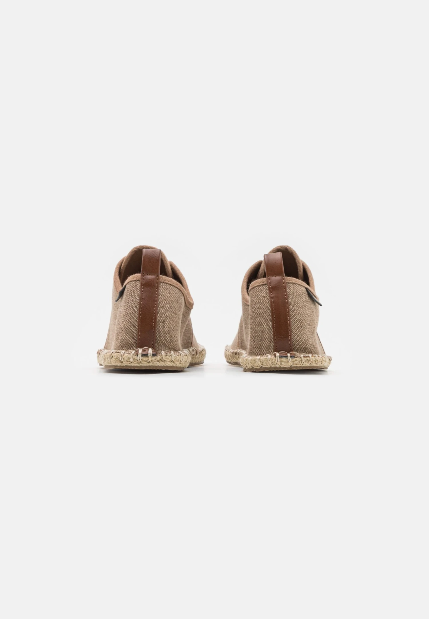 Sportieve Veterschoenen - Beige Pier One Sportieve Veterschoenen - Beige -Pier One d67a41eacb2b48d4940dc1a68500dacb scaled