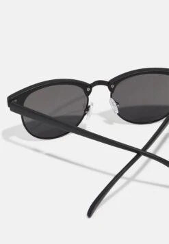 Pier One Unisex - Zonnebril -Black 4 Pier One Unisex - Zonnebril -Black -Pier One f41786acb4f54644b6e1caf49d70a762