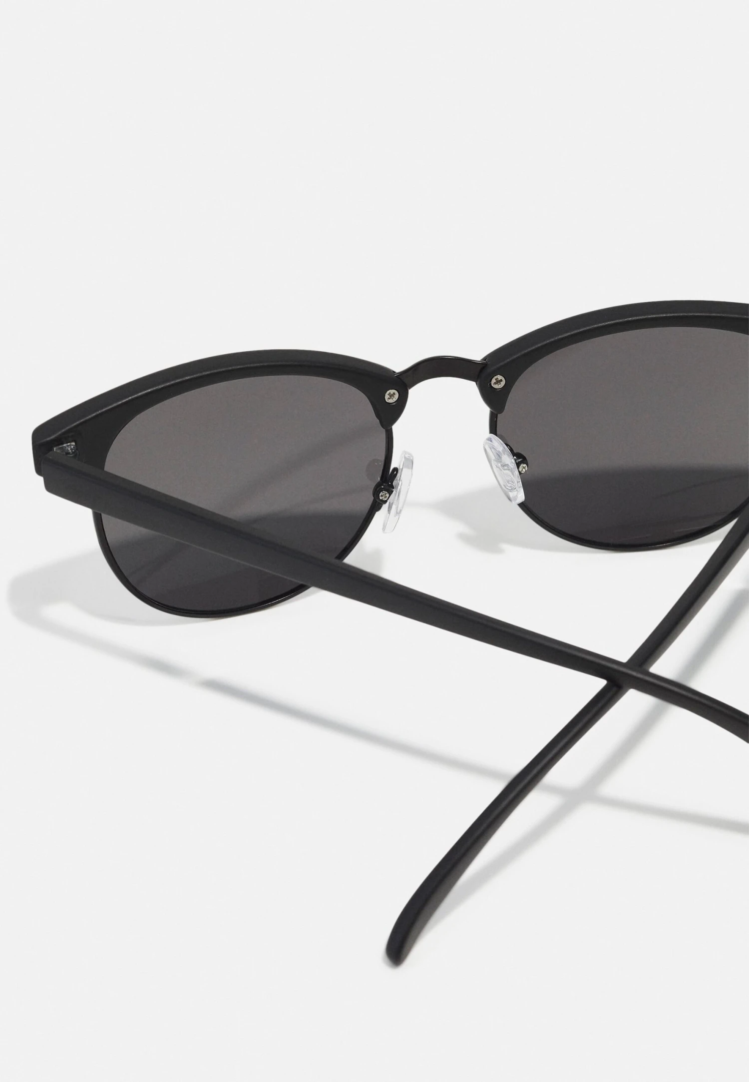 Unisex - Zonnebril -Black Pier One Unisex - Zonnebril -Black -Pier One f41786acb4f54644b6e1caf49d70a762 scaled