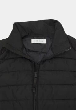 Pier One Bodywarmer - Black 13 Pier One Bodywarmer - Black -Pier One f4888c40f5f941bcb27bf9cb3e8f84e8