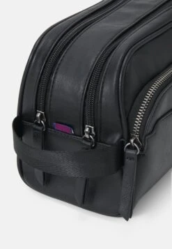 Pier One Toilettas - Black 5 Pier One Toilettas - Black -Pier One f533c08f73014507a19f0f1471b18552