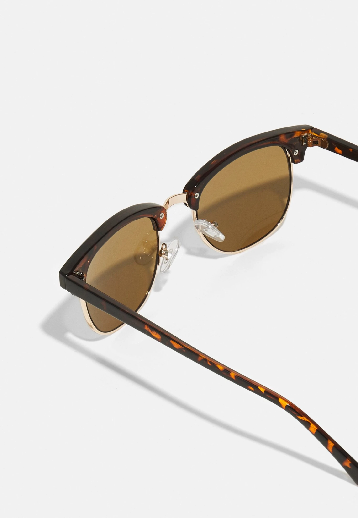 2 Pack - Zonnebril - Brown/Black Pier One 2 Pack - Zonnebril - Brown/Black -Pier One fcb1995462df4757ae10726ef65729e3 scaled