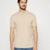 Pier One Poloshirt - Beige 2 Pier One Poloshirt - Beige -Pier One ff1f85255126441fbcf2ad9efee0bf71